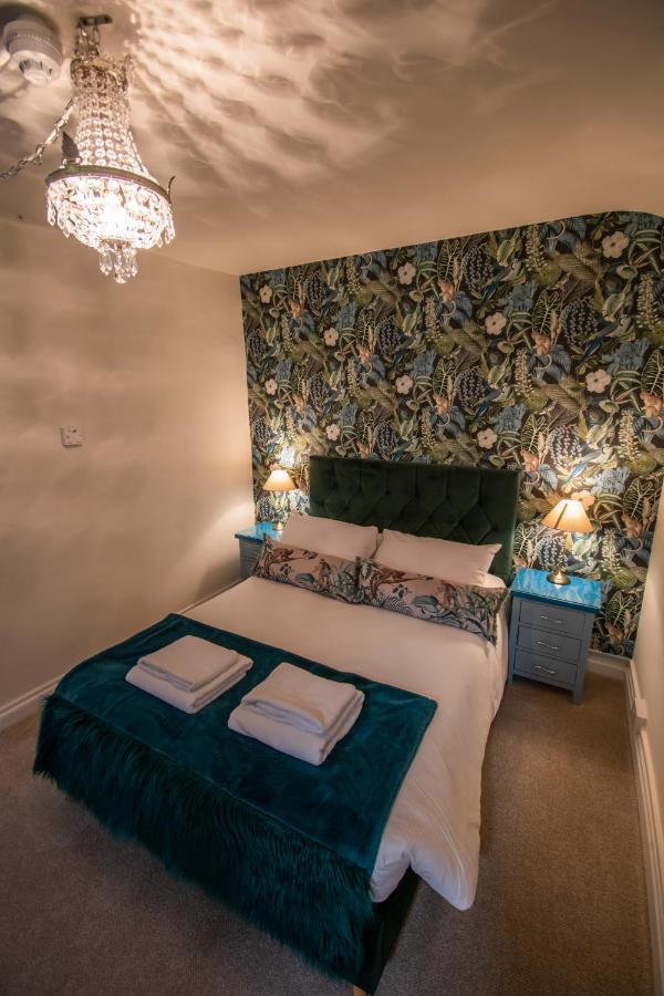 Royal George Hotel Great Easton  Ngoại thất bức ảnh